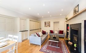 Self Catering , City Centre Apartment With Parking